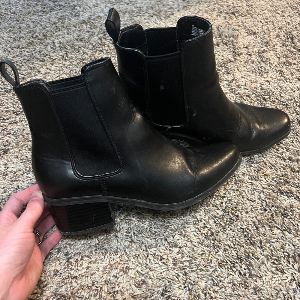 Black Chelsea boots
